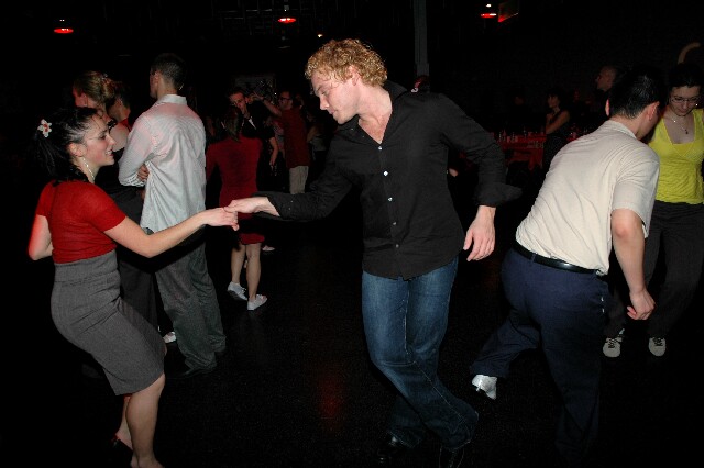 min 2007 11 10 fous swing 433